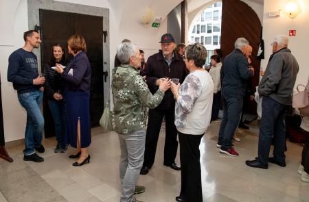 otvoritev razstave plamen upanja v Postojnski jami (32)